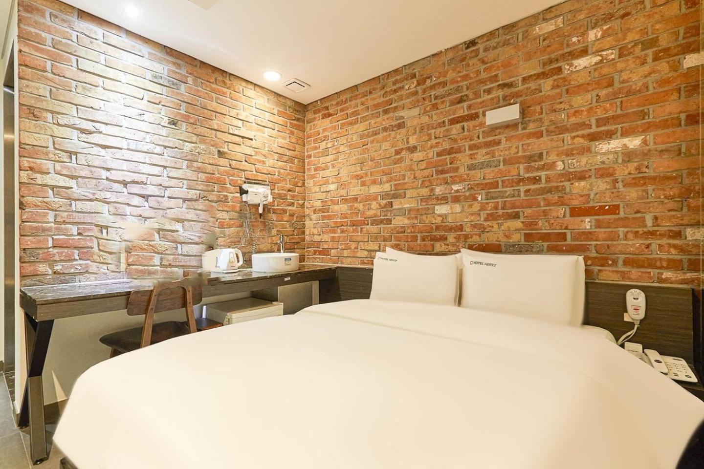 Hertz Hotel 서울특별시 외부 사진