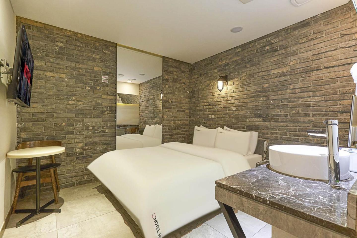 Hertz Hotel 서울특별시 외부 사진